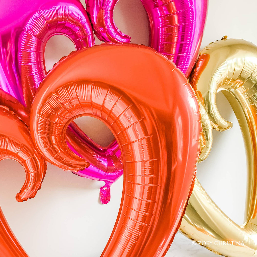 Zoey Christina - Jumbo Open Heart Shaped Balloon