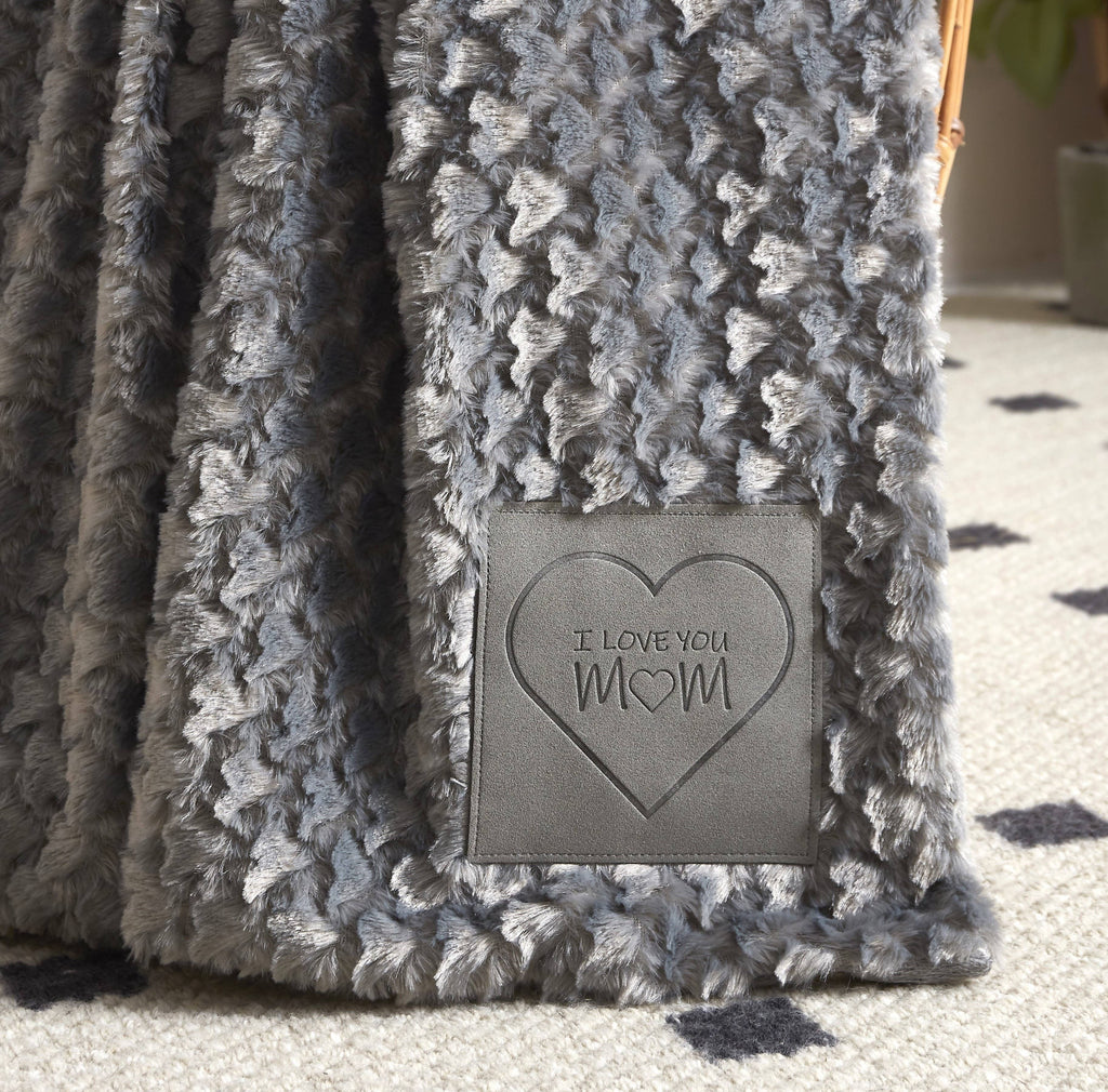 "I Love You Mom" 1-Ply Faux Fur Patch Throw 50"x60"