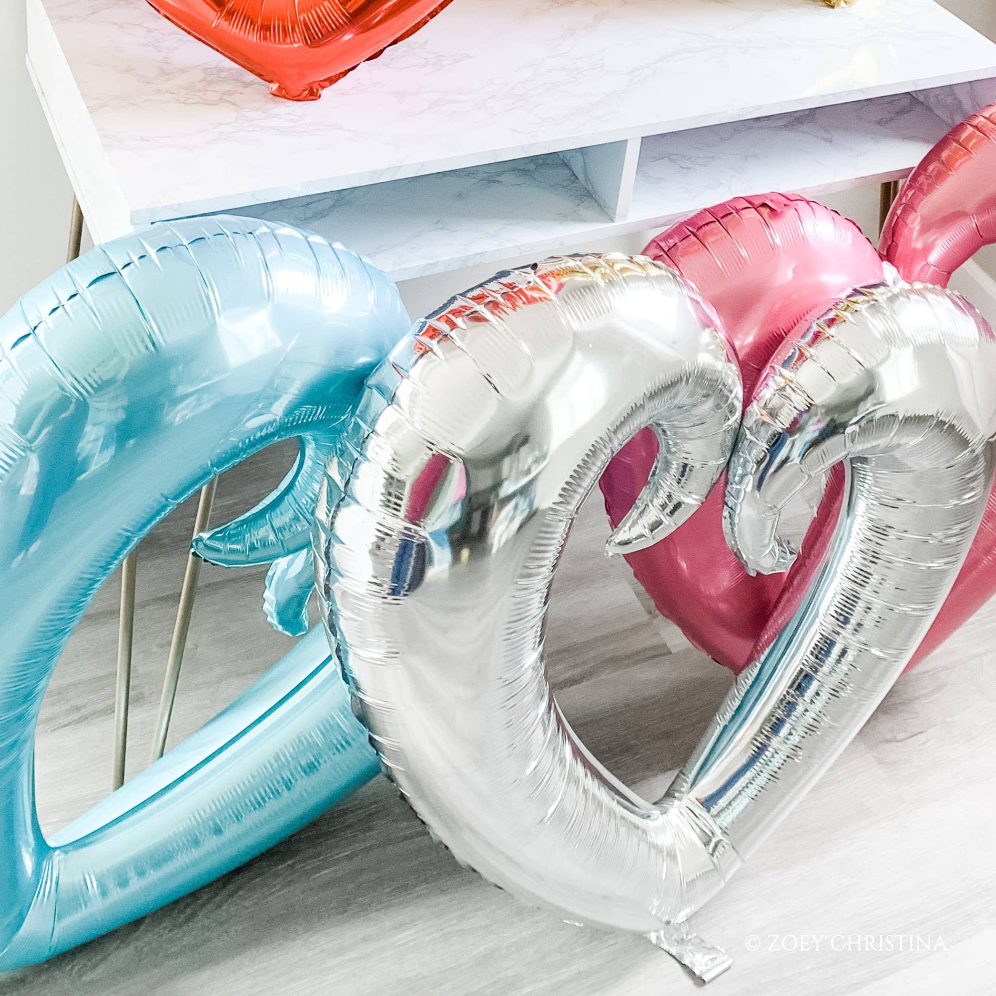 Zoey Christina - Jumbo Open Heart Shaped Balloon