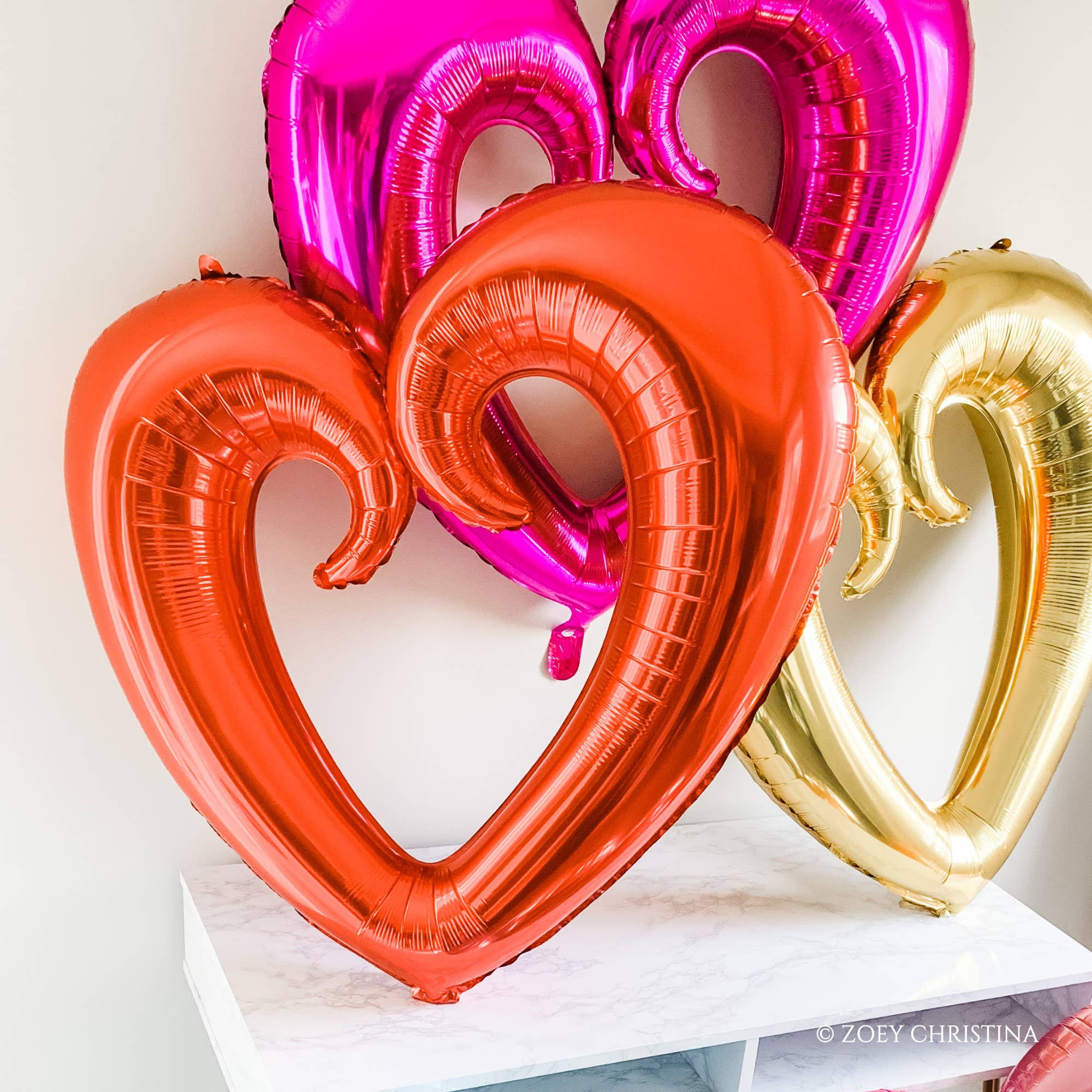 Zoey Christina - Jumbo Open Heart Shaped Balloon