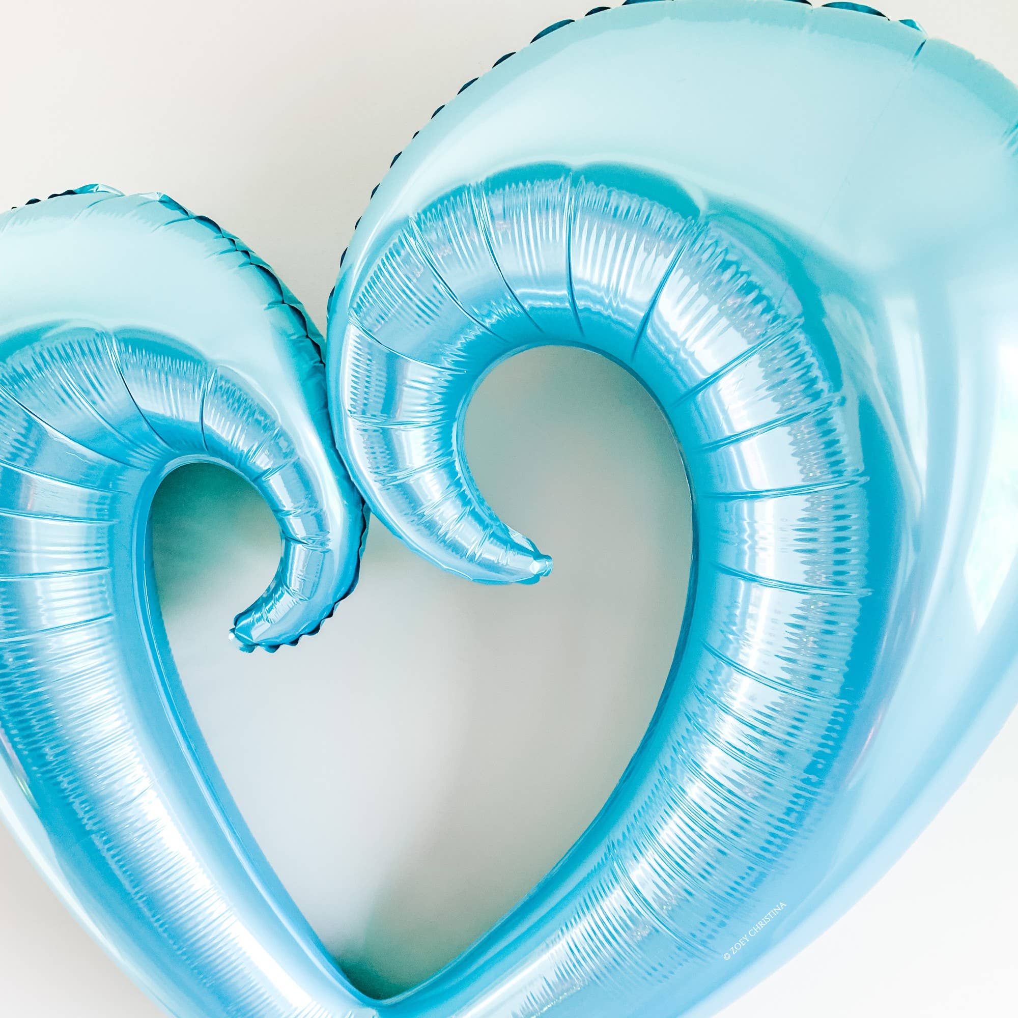 Zoey Christina - Jumbo Open Heart Shaped Balloon
