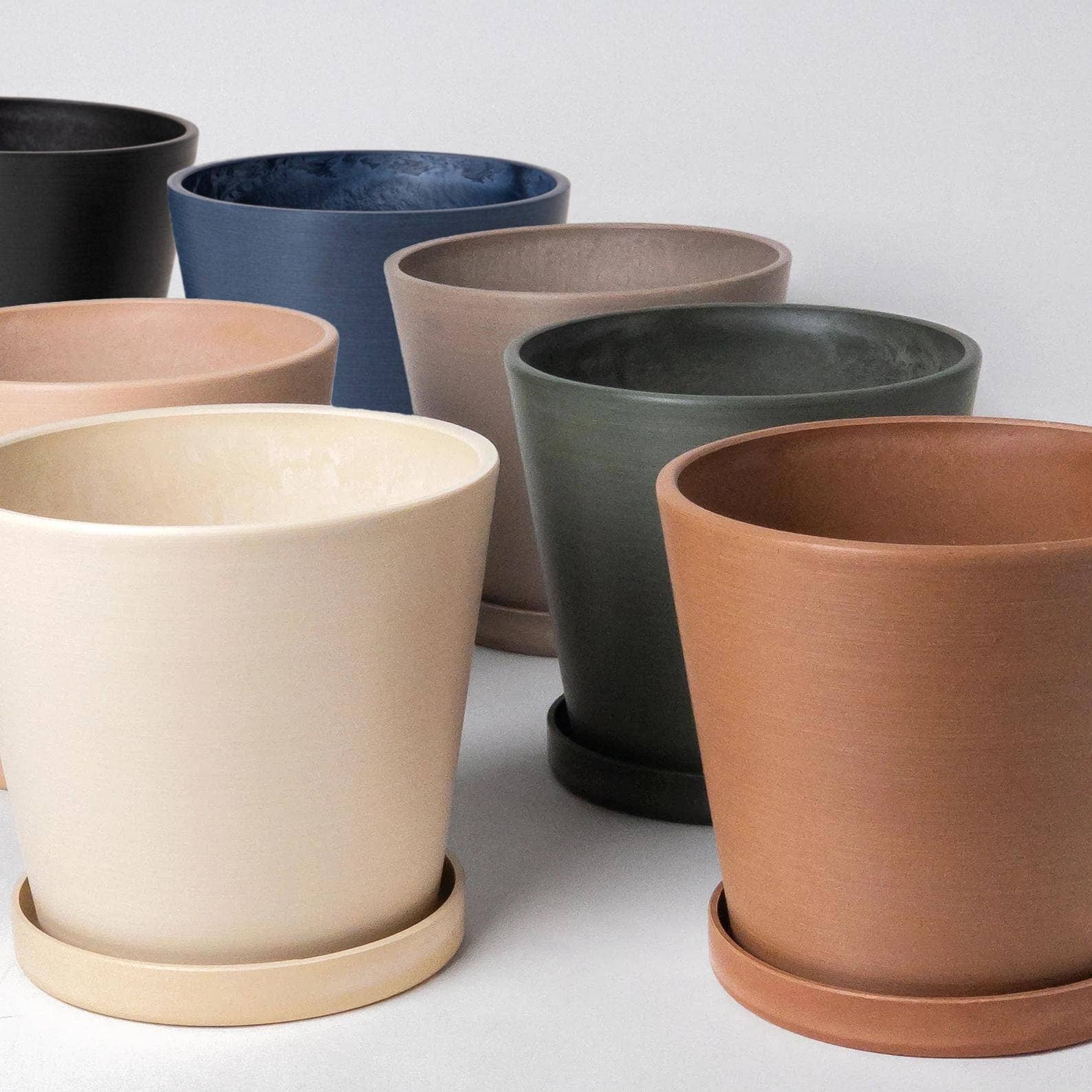 Beachwood - 7" Tapered Signature Planter Pot & Saucer Set