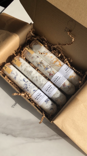Hera By Hera Bath and Body - 4 Test Tube Bath Salts Gift Set, 1.5 oz each, ready to gift, Holiday Gift, Stocking Stuffer