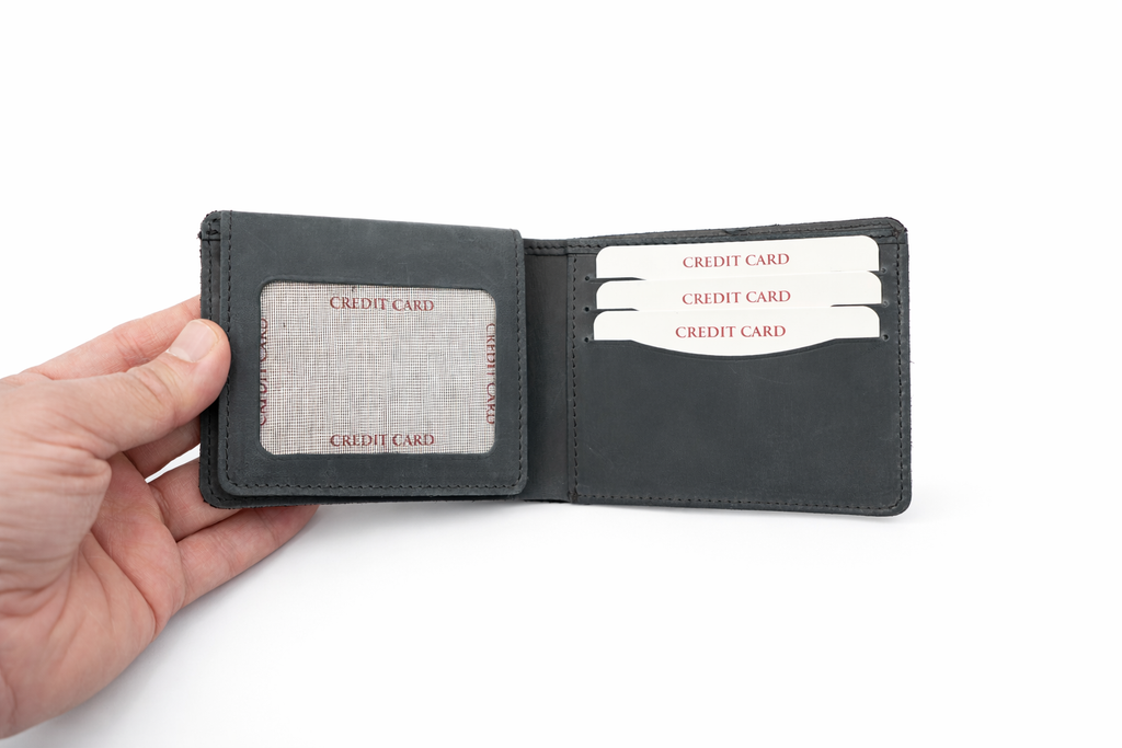 Men’s Bifold Wallet with ID Window : Gray