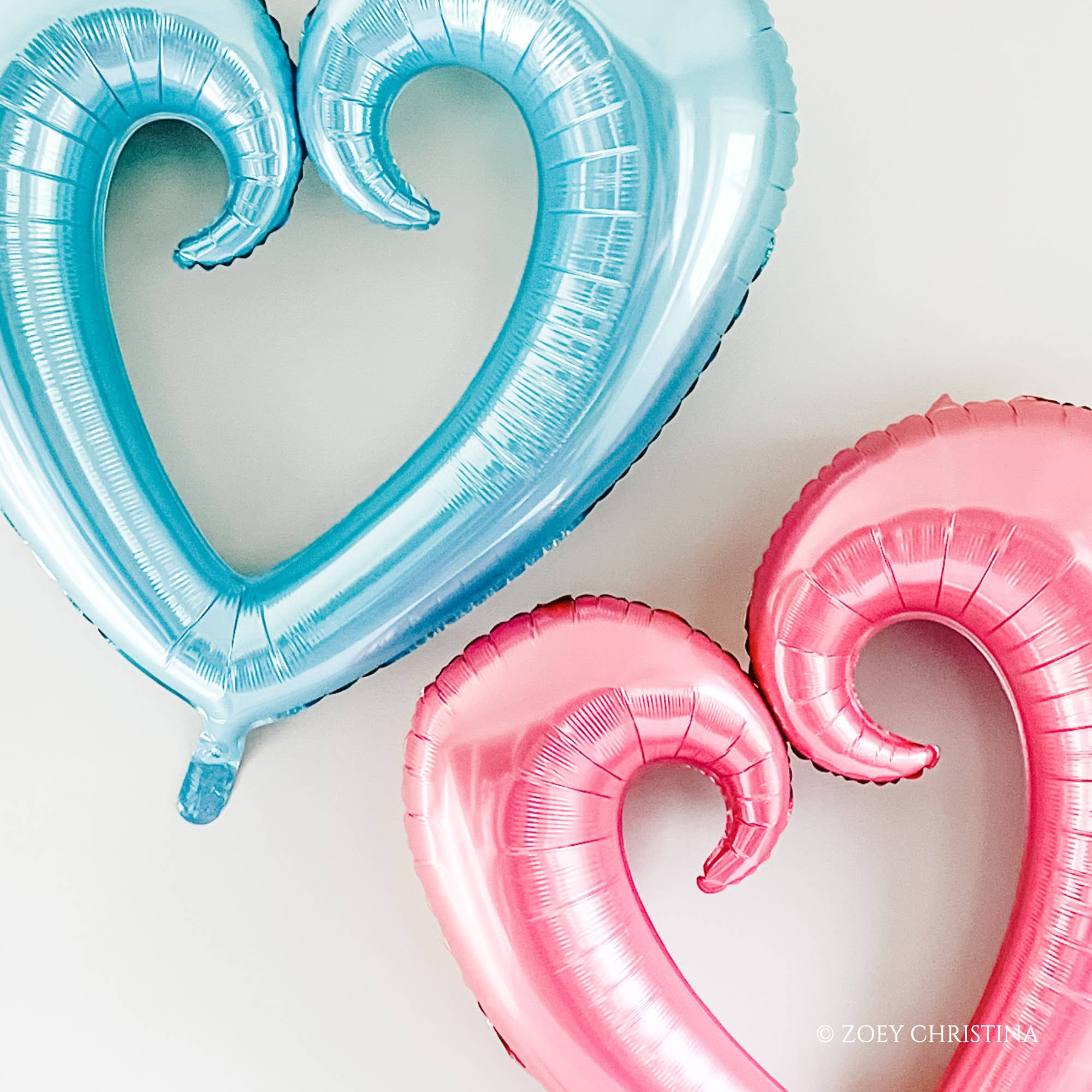 Zoey Christina - Jumbo Open Heart Shaped Balloon